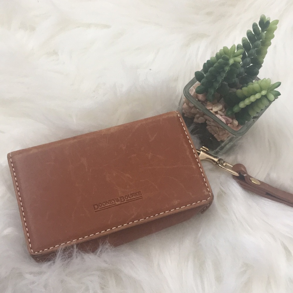Dooney&Bourke wristlet wallet